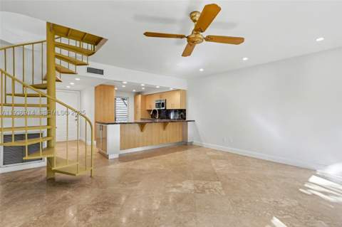 523 NE 38th St 6, Miami FL - photo 14 of 56