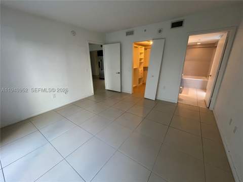 31 SE 6th St 407, Miami FL - photo 9 of 21
