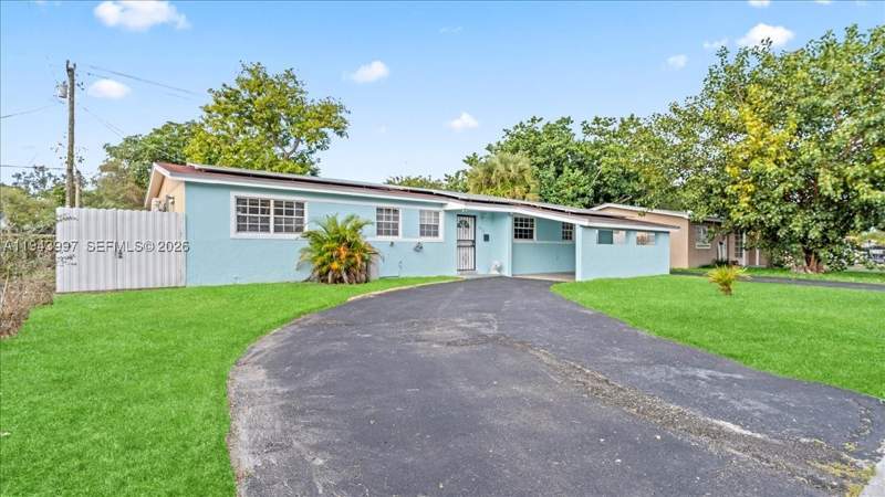 3 bedroom SingleFamilyResidence at 18502 NW 23rd Ct, Bell Gardens, Miami Gardens — photo 3