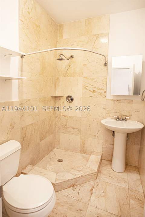 236 SW 28th Rd, Miami FL - photo 15 of 32
