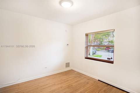 236 SW 28th Rd, Miami FL - photo 16 of 32