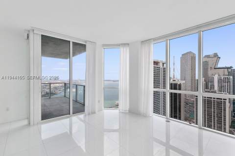 253 NE 2nd St 4608, Miami FL - photo 11 of 37