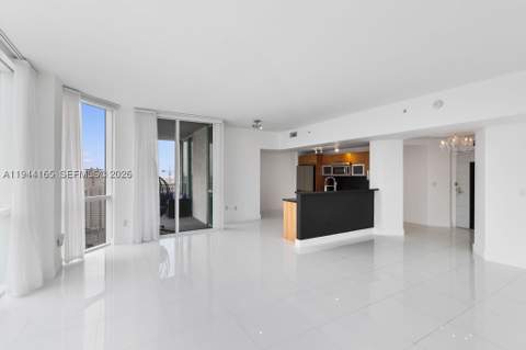 253 NE 2nd St 4608, Miami FL - photo 13 of 37