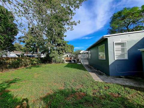 335 NW 102nd St, Miami FL - photo 7 of 22