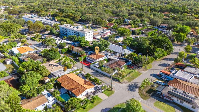 3 bedroom SingleFamilyResidence at 1937 SW 57th Ct, Tamiami Acres Plan 1, Miami — photo 5