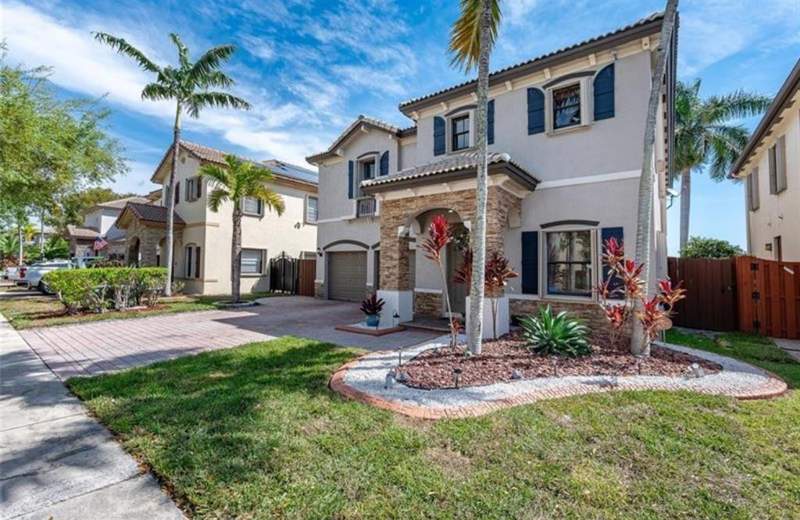 5 bedroom SingleFamilyResidence at 24241 SW 113th Passage, Silver Palm, Homestead — photo 2