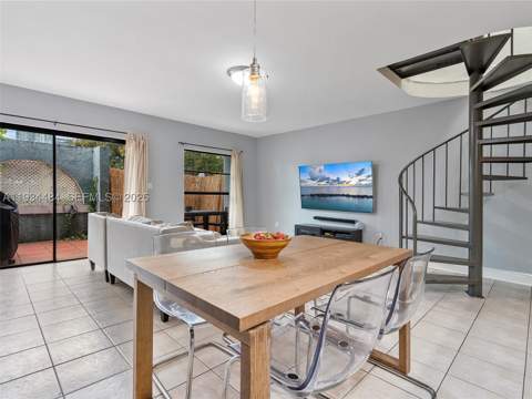 515 NE 38th St 10, Miami FL - photo 12 of 46