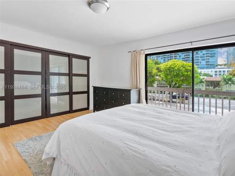 515 NE 38th St 10, Miami FL - photo 14 of 46