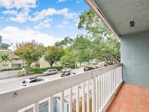 515 NE 38th St 10, Miami FL - photo 17 of 46
