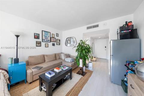 11111 Biscayne Blvd 2D, Miami FL - photo 23 of 26