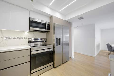 20505 E Country Club Dr 231, Aventura FL - photo 11 of 28
