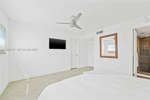 1881 Washington Ave 5H, Miami Beach FL - photo 18 of 30