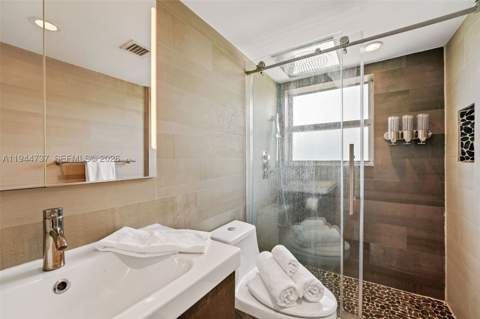 1881 Washington Ave 5H, Miami Beach FL - photo 24 of 30