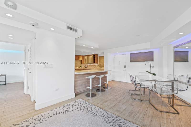 3 bedroom Condominium at 1881 Washington Ave 5H, Octagon Towers I Condo, Miami Beach — photo 4