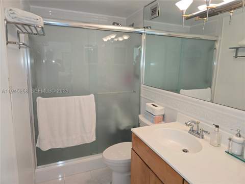 400 Kings Point Dr 1202, Sunny Isles Beach FL - photo 7 of 7