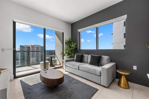239 SW 9th St 2102, Miami FL - photo 10 of 35