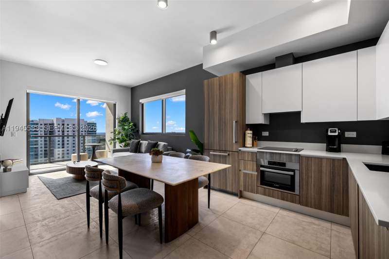 1 bedroom Condominium at 239 SW 9th St 2102, Smart Brickell, Miami — photo 2