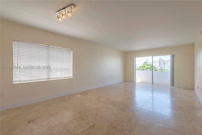 1 bedroom Condominium at 1200 14th St 5E, The Alton Condo, Miami Beach — photo 2