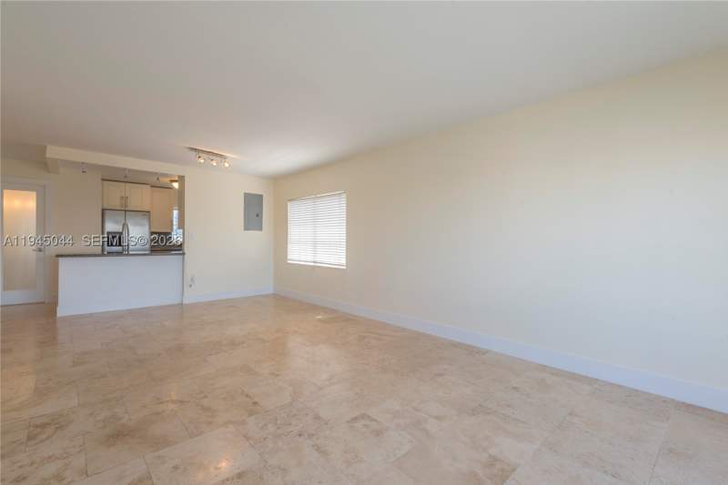 1 bedroom Condominium at 1200 14th St 5E, The Alton Condo, Miami Beach — photo 5