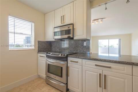 1200 14th St 5E, Miami Beach FL - photo 9 of 16