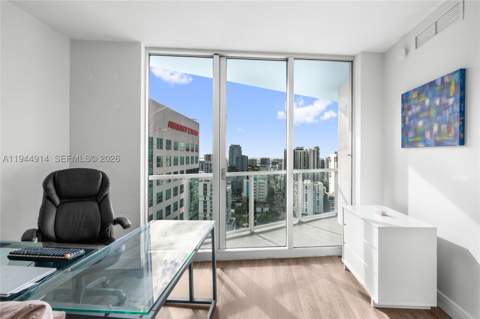 185 SW 7th St 2702, Miami FL - photo 17 of 71