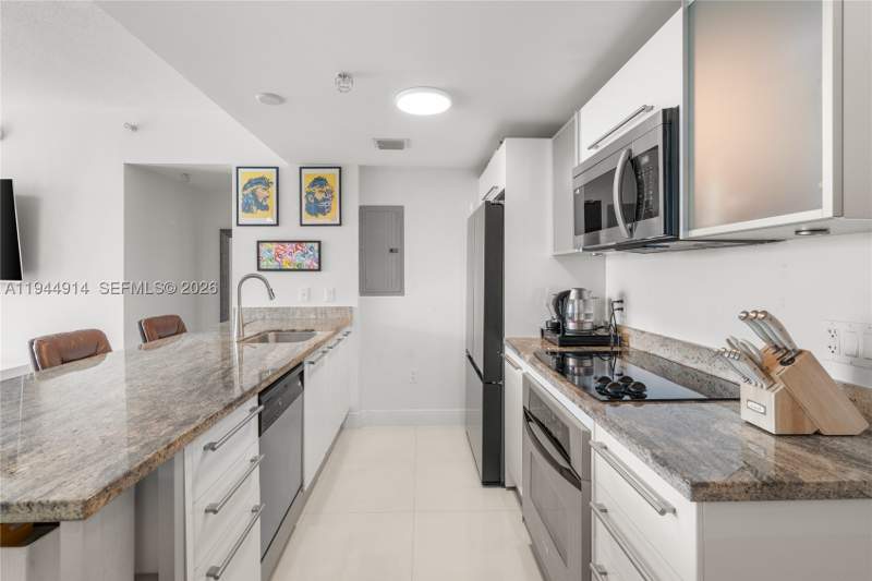 2 bedroom Condominium at 185 SW 7th St 2702, Latitude On The River Con, Miami — photo 5