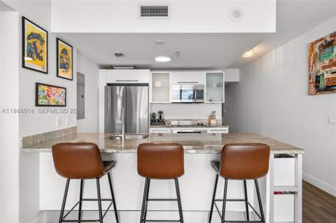 185 SW 7th St 2702, Miami FL - photo 9 of 71