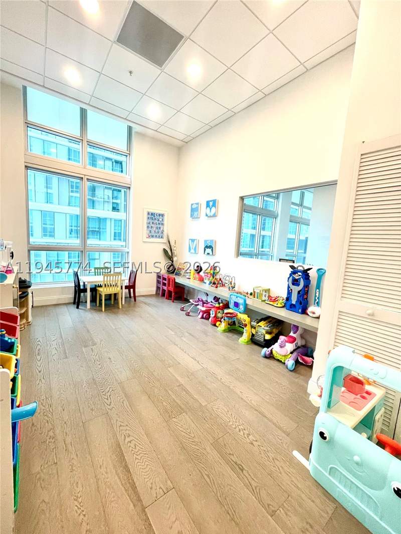 1 bedroom Condominium at 300 S Biscayne Blvd T-1803, Met 1, Miami — photo 4