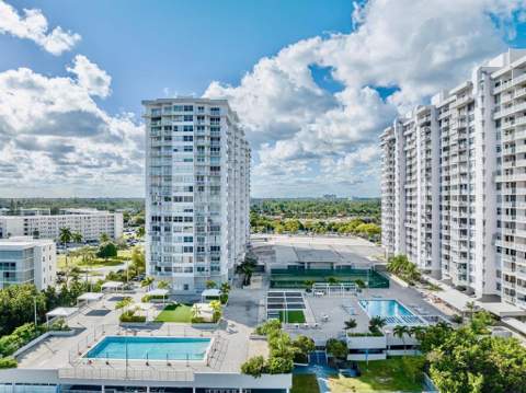 18031 Biscayne Boulevard 1104, Aventura FL - photo 20 of 36
