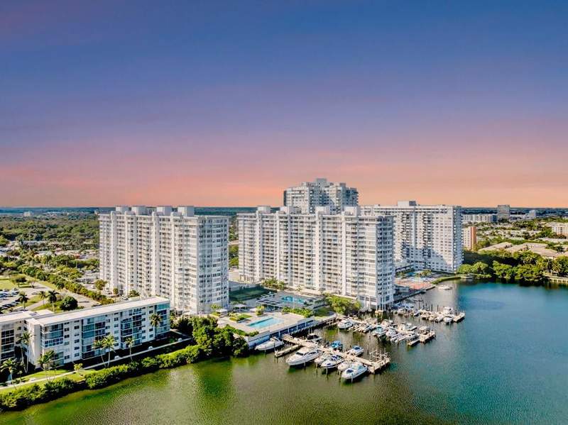 2 bedroom Condominium at 18031 Biscayne Boulevard 1104, Del Prado, Aventura — photo 3