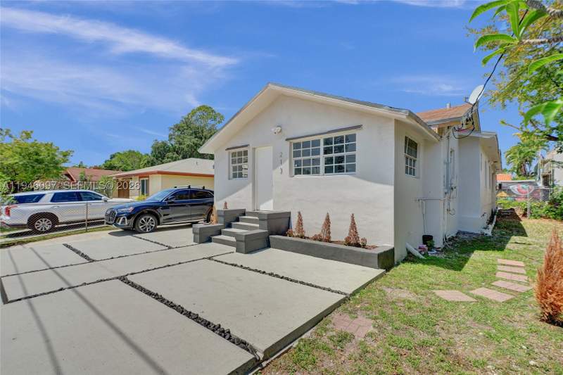 2 bedroom SingleFamilyResidence at 213 NW 34th Ter, Wynd Wood Park, Miami — photo 3