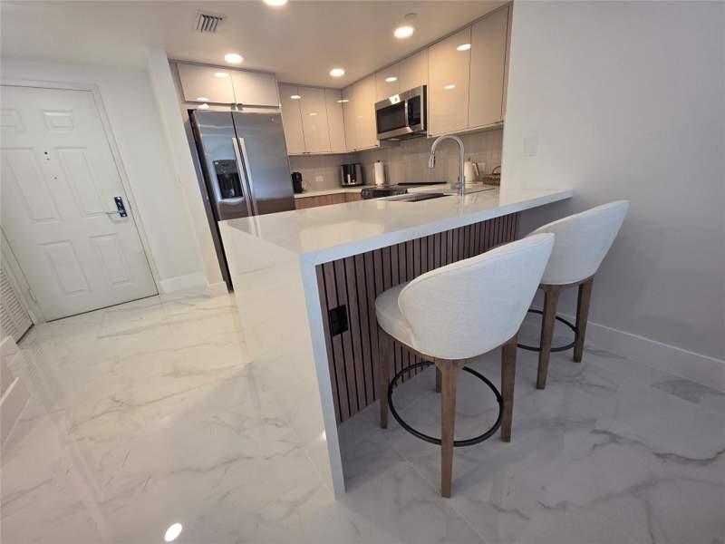1 bedroom Condominium at 19501 W Country Club Drive 2306, Turnberry On The Green, Aventura — photo 5