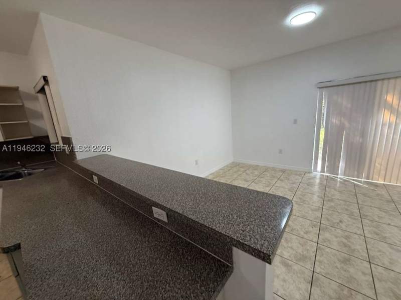 3 bedroom Townhouse at 820 SW 6th Ct, Abel Homes At Keys Winds, Florida City — photo 4
