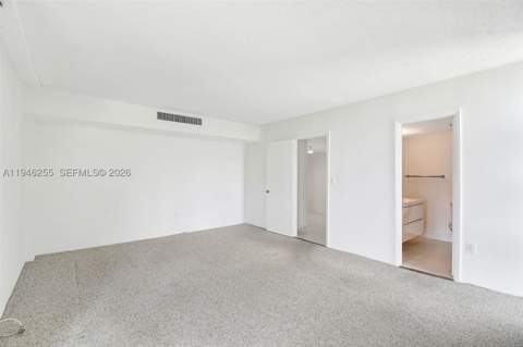 20100 W Country Club Dr 1005, Aventura FL - photo 15 of 36