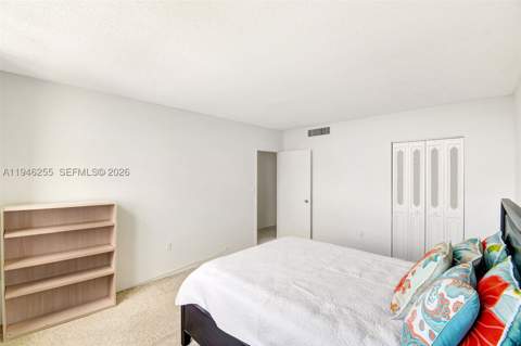 20100 W Country Club Dr 1005, Aventura FL - photo 21 of 36