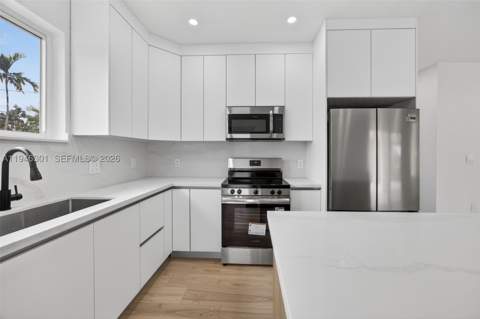 506 NW 7th St, Homestead FL - photo 10 of 23