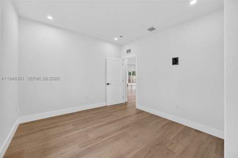 506 NW 7th St, Homestead FL - photo 17 of 23