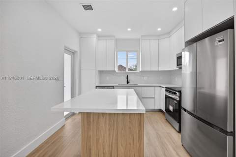 506 NW 7th St, Homestead FL - photo 9 of 23