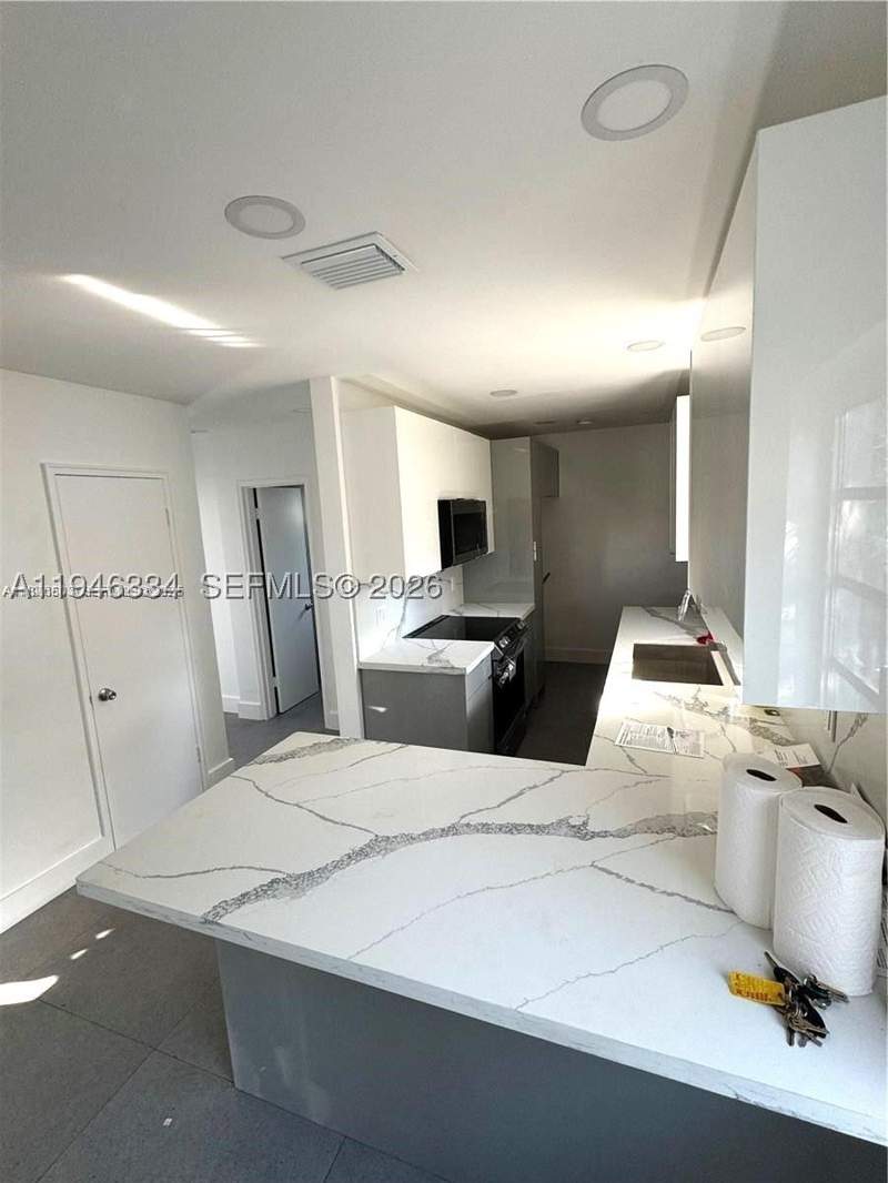 2 bedroom SingleFamilyResidence at 110 NW 120 Ter, Overbrook Shores No-2, North Miami — photo 4