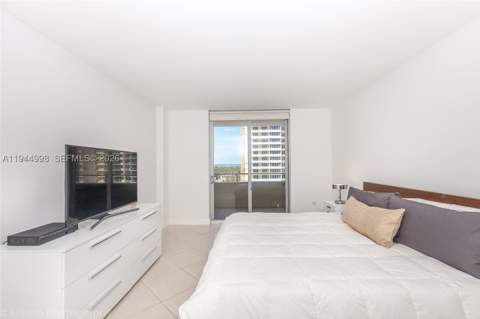 5555 Collins Ave 9U, Miami Beach FL - photo 11 of 37