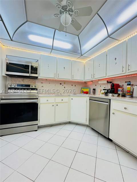 2750 NE 183rd St 1607, Aventura FL - photo 17 of 21