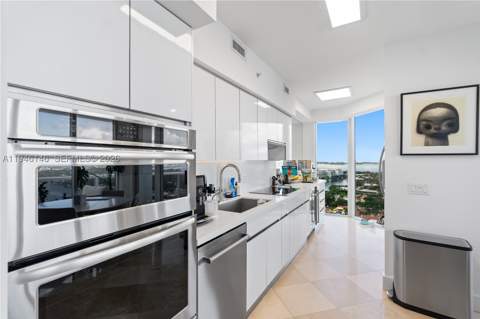 4779 Collins Ave 2607, Miami Beach FL - photo 17 of 61