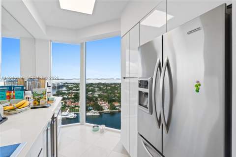 4779 Collins Ave 2607, Miami Beach FL - photo 18 of 61