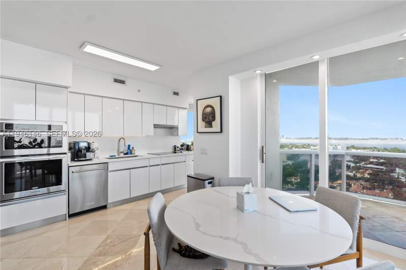 2 bedroom Condominium at 4779 Collins Ave 2607, Blue Diamond Condo, Miami Beach — photo 5