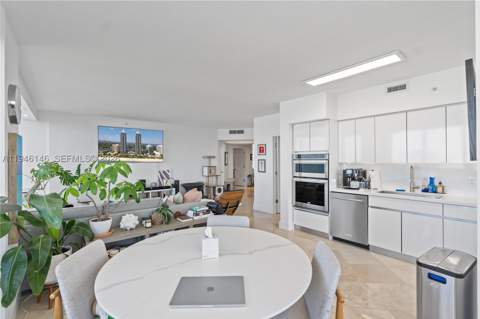 4779 Collins Ave 2607, Miami Beach FL - photo 9 of 61