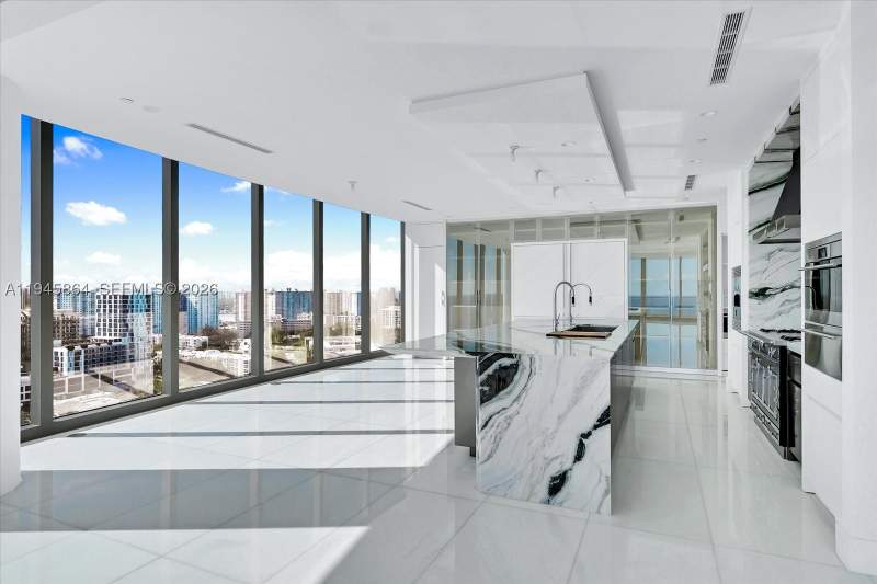 5 bedroom Condominium at 17975 Collins Ave N1801, North Biscayne Beach Amen, Sunny Isles Beach — photo 4
