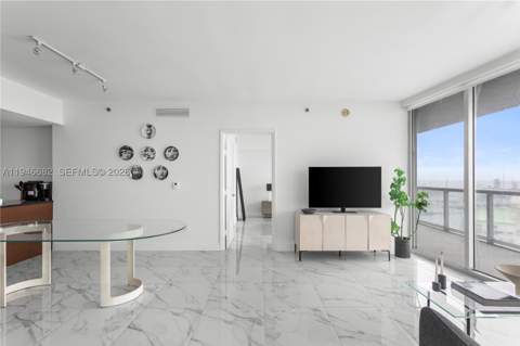 465 Brickell Ave 5505, Miami FL - photo 11 of 28