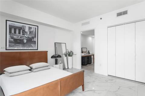 465 Brickell Ave 5505, Miami FL - photo 13 of 28