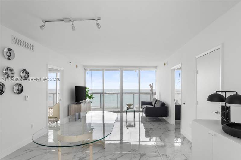 2 bedroom Condominium at 465 Brickell Ave 5505, Iconbrickell Condo No 1, Miami — photo 5