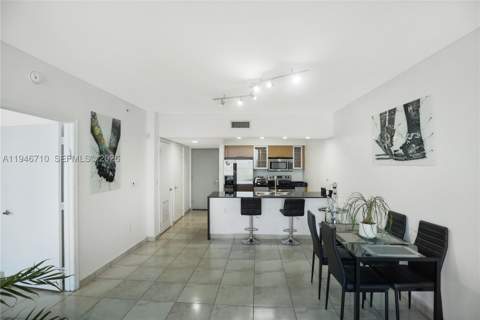 1750 N Bayshore Dr 3210, Miami FL - photo 14 of 40